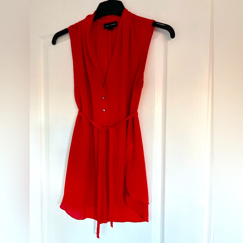 Red lightweight maternity shirt